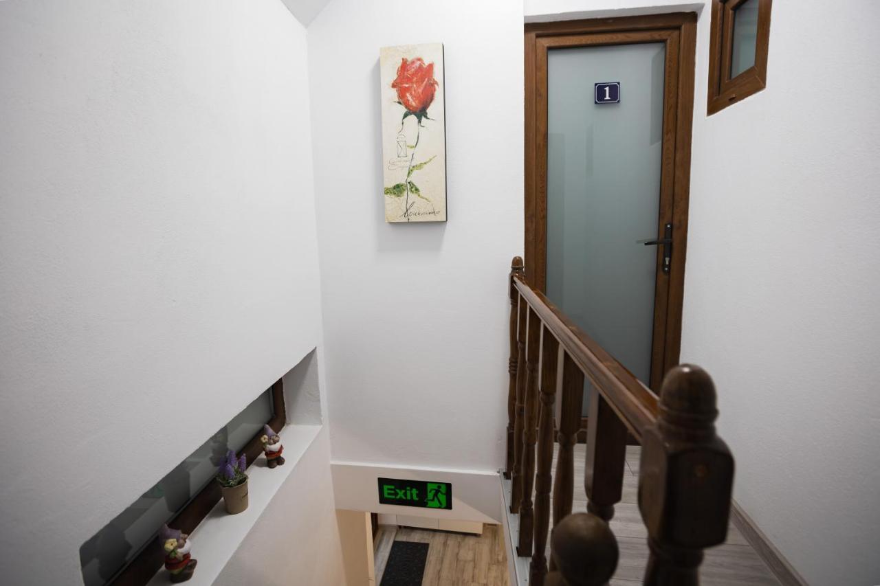 Отель Casa Nitu Сибиу Экстерьер фото