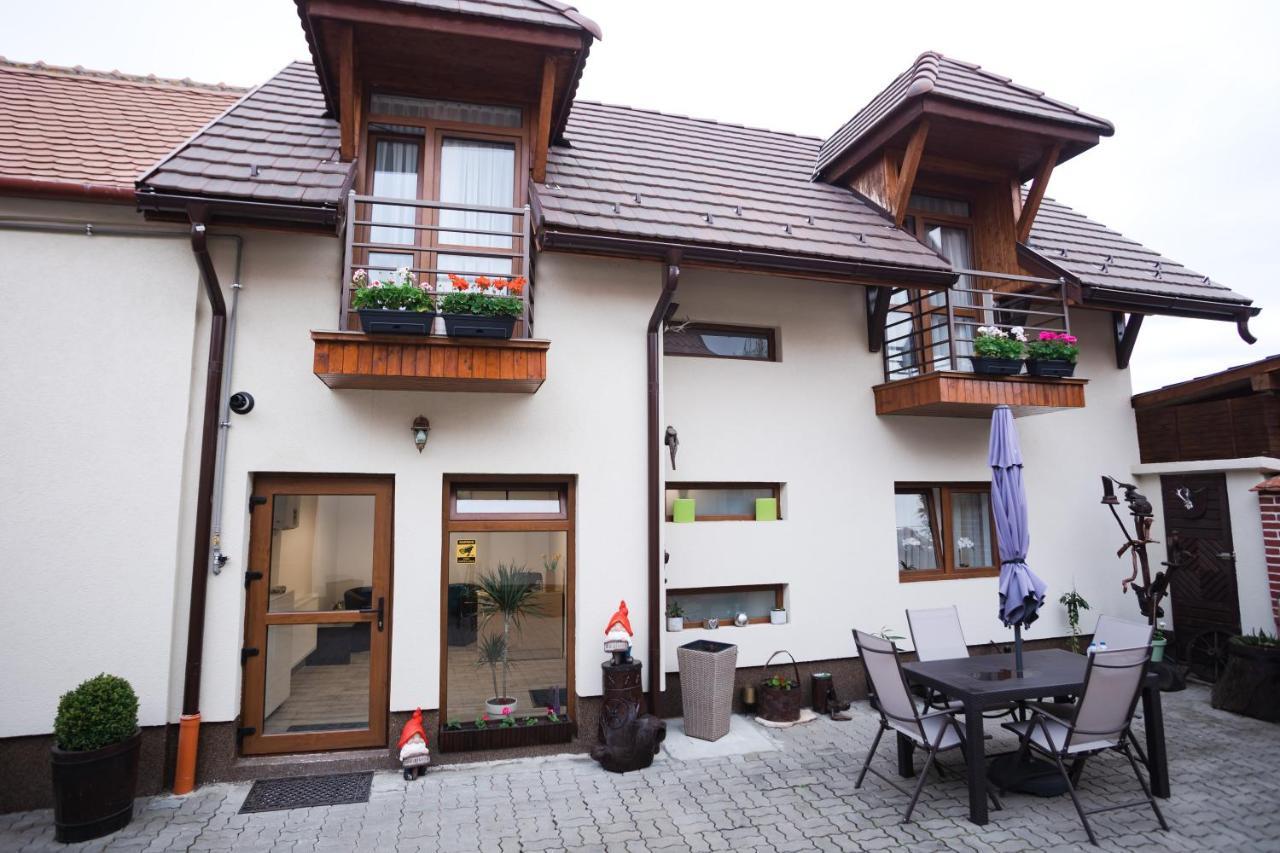 Отель Casa Nitu Сибиу Экстерьер фото
